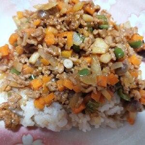 たっぷり食べても大丈夫！超ベジチキンドライカレー